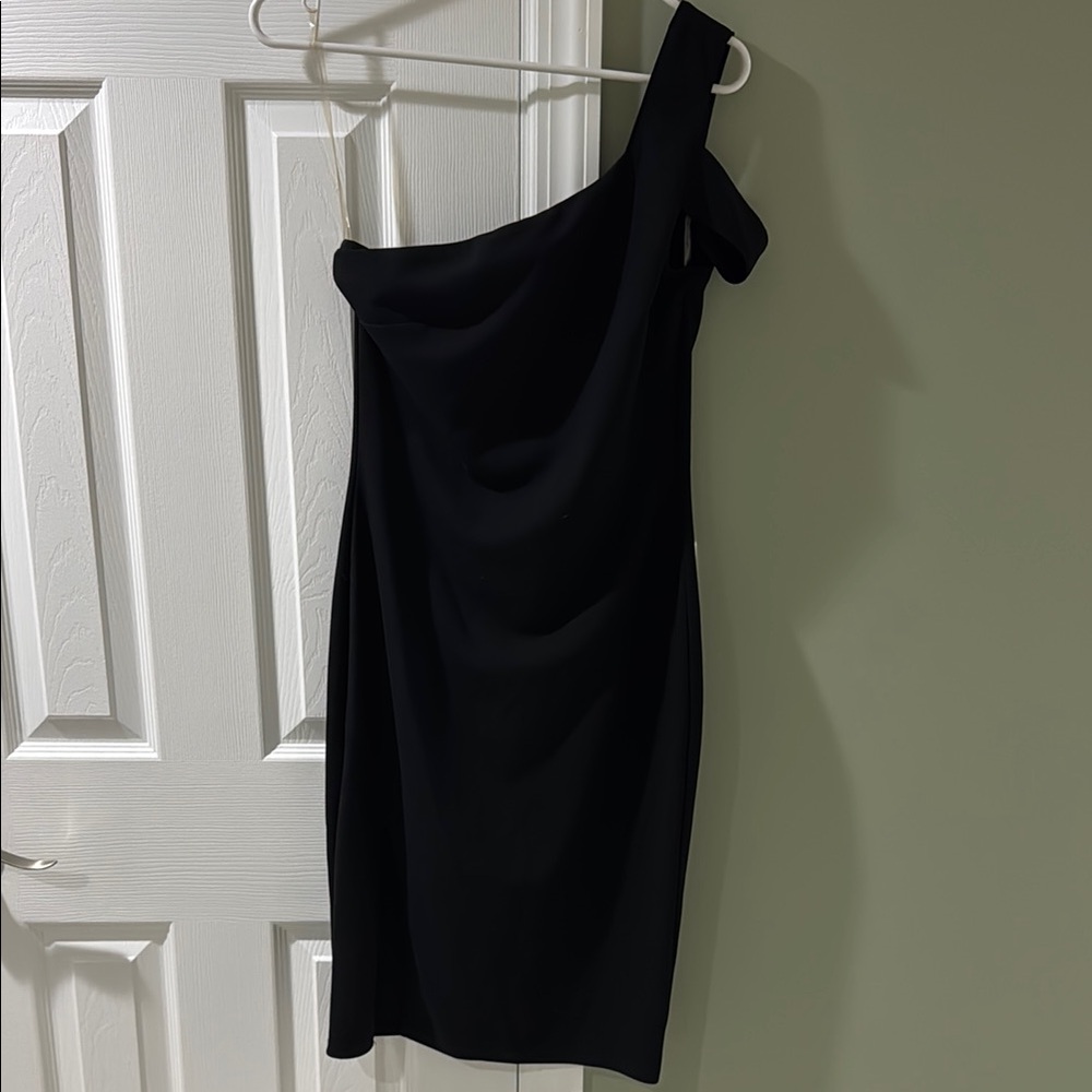 Windsor Black Asymmetrical One-Shoulder Cocktail Dress
